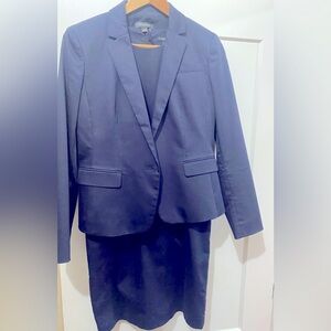 Ann Taylor Shesth Dress and Suit Jacket navy blue size 6 gently used.